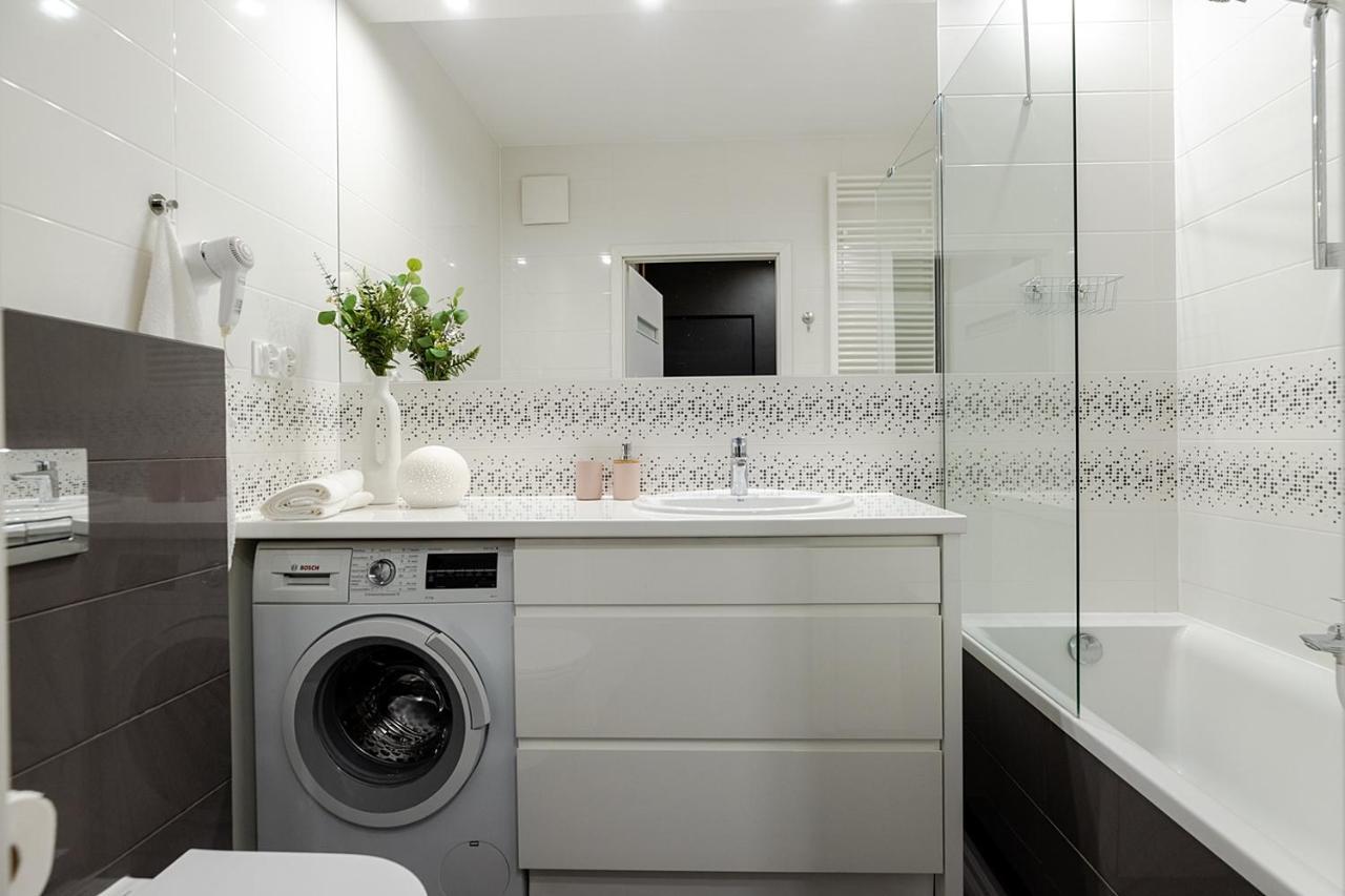 ורשה Studio Wola Apartament Kasprzaka - Wifi + Smart Tv מראה חיצוני תמונה